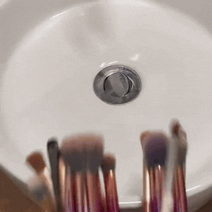HygienPro™ Brush Cleaner